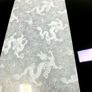 Pel&iacute;cula decorativa arquitect&oacute;nica para ventana con patr&oacute;n de drag&oacute;n
